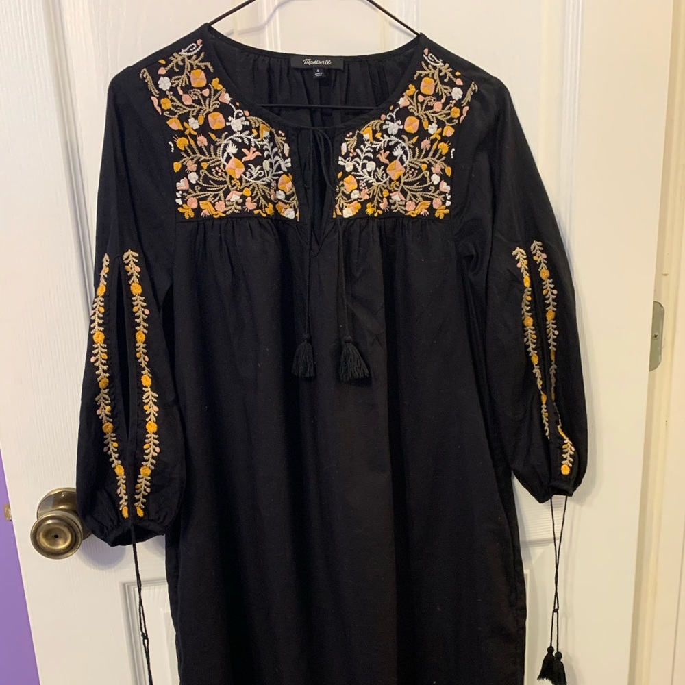 Black long sleeve dress